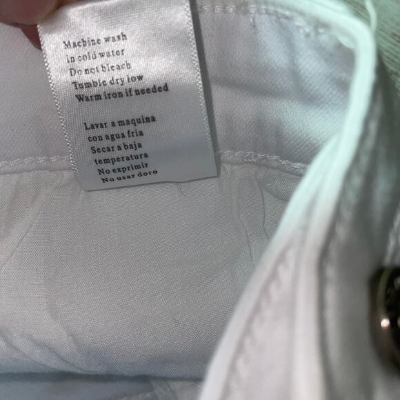 KanCan White Distressed Hem Front Fryed Back Jean Shorts 26/5 - Picture 5 of 5